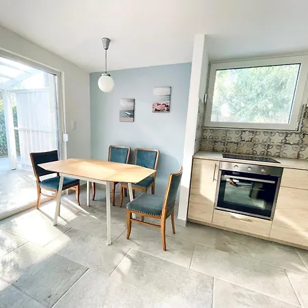 Apartamento Lakeside Next To In *